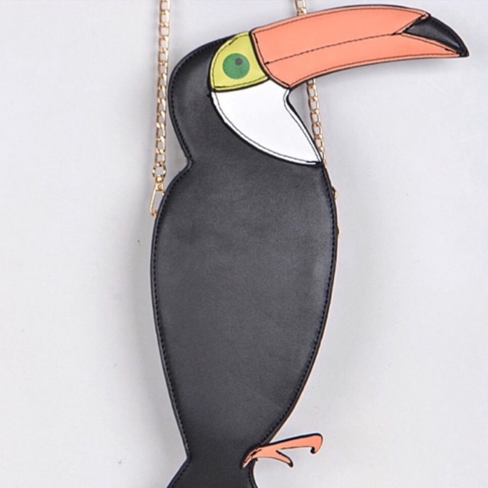 Price Firm 💕 Toucan crossbody vegan leather bag